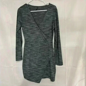 Womens size medium cotton on brand wrap dress, #k628